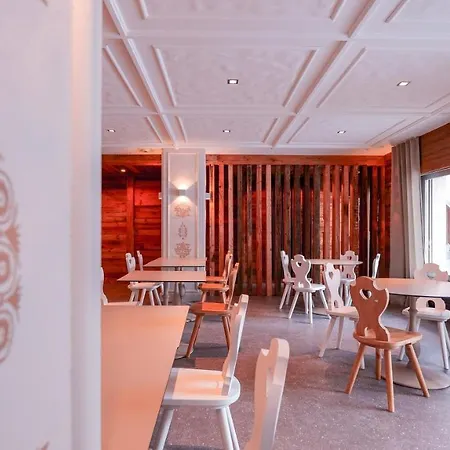 Des 2 Gares Hotel 3*