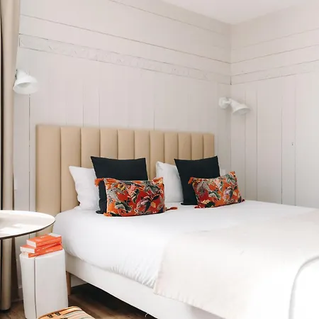 Des 2 Gares Hotell 3*
